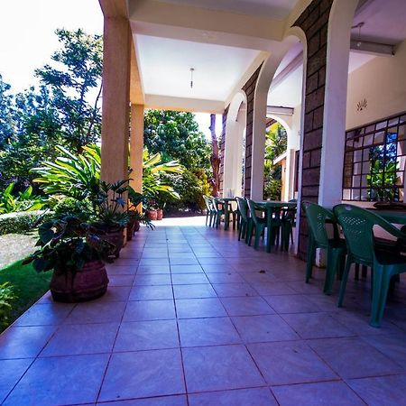 Riverfront Gardens Bed & Breakfast Mjini Luaran gambar