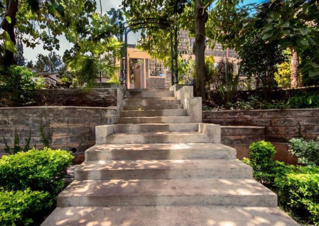 Riverfront Gardens Bed & Breakfast Mjini Luaran gambar